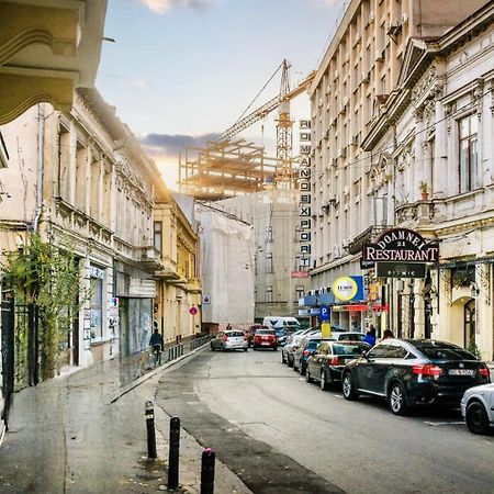 Historic Charm, Modern Comfort - Accommodation In The Heart Of The Old Town Бухарест Екстер'єр фото