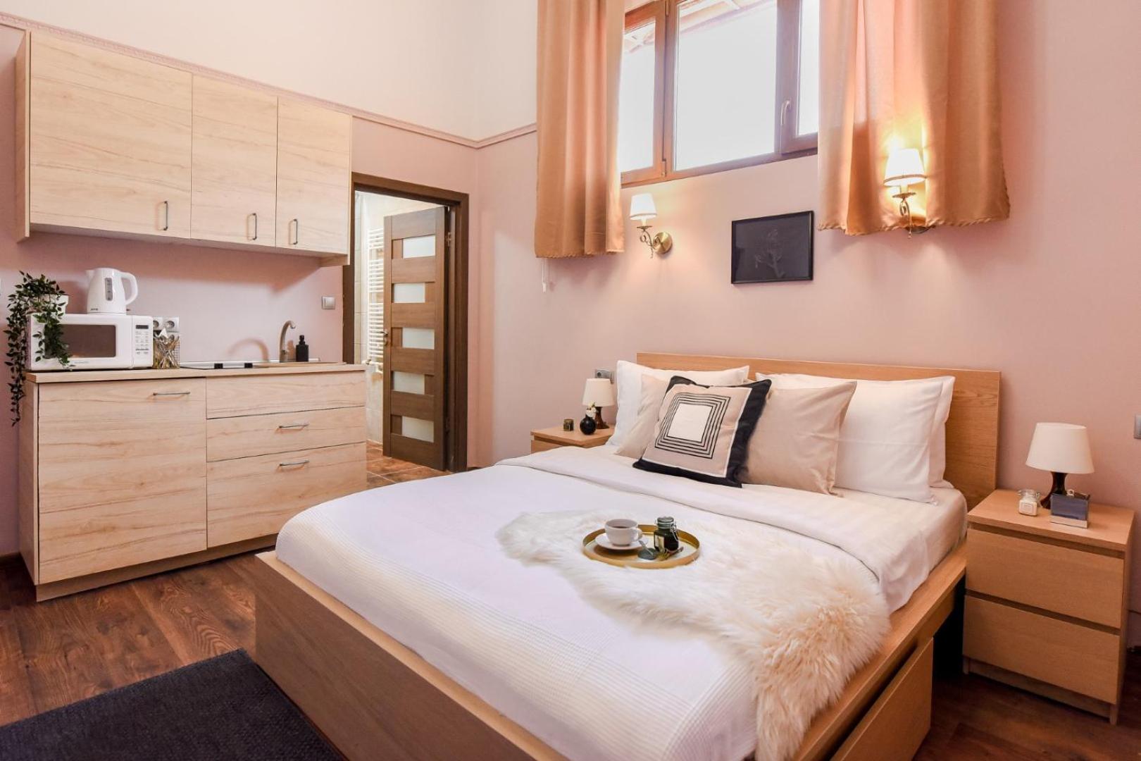 Historic Charm, Modern Comfort - Accommodation In The Heart Of The Old Town Бухарест Екстер'єр фото