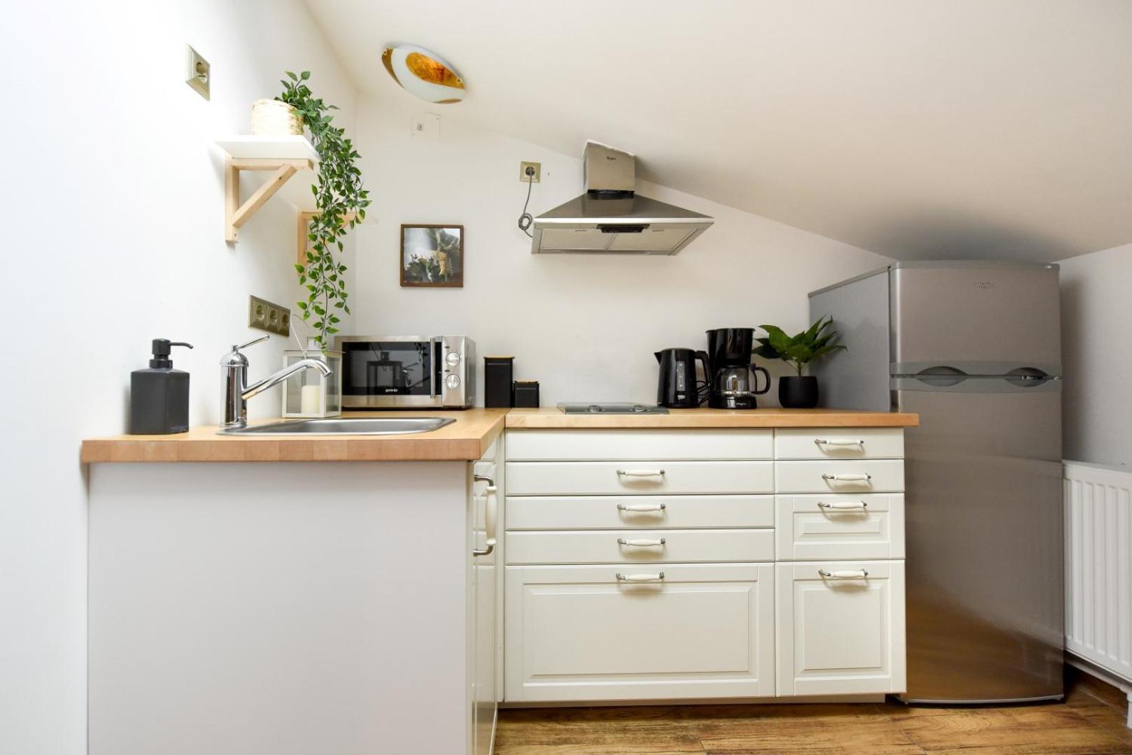 Historic Charm, Modern Comfort - Accommodation In The Heart Of The Old Town Бухарест Номер фото
